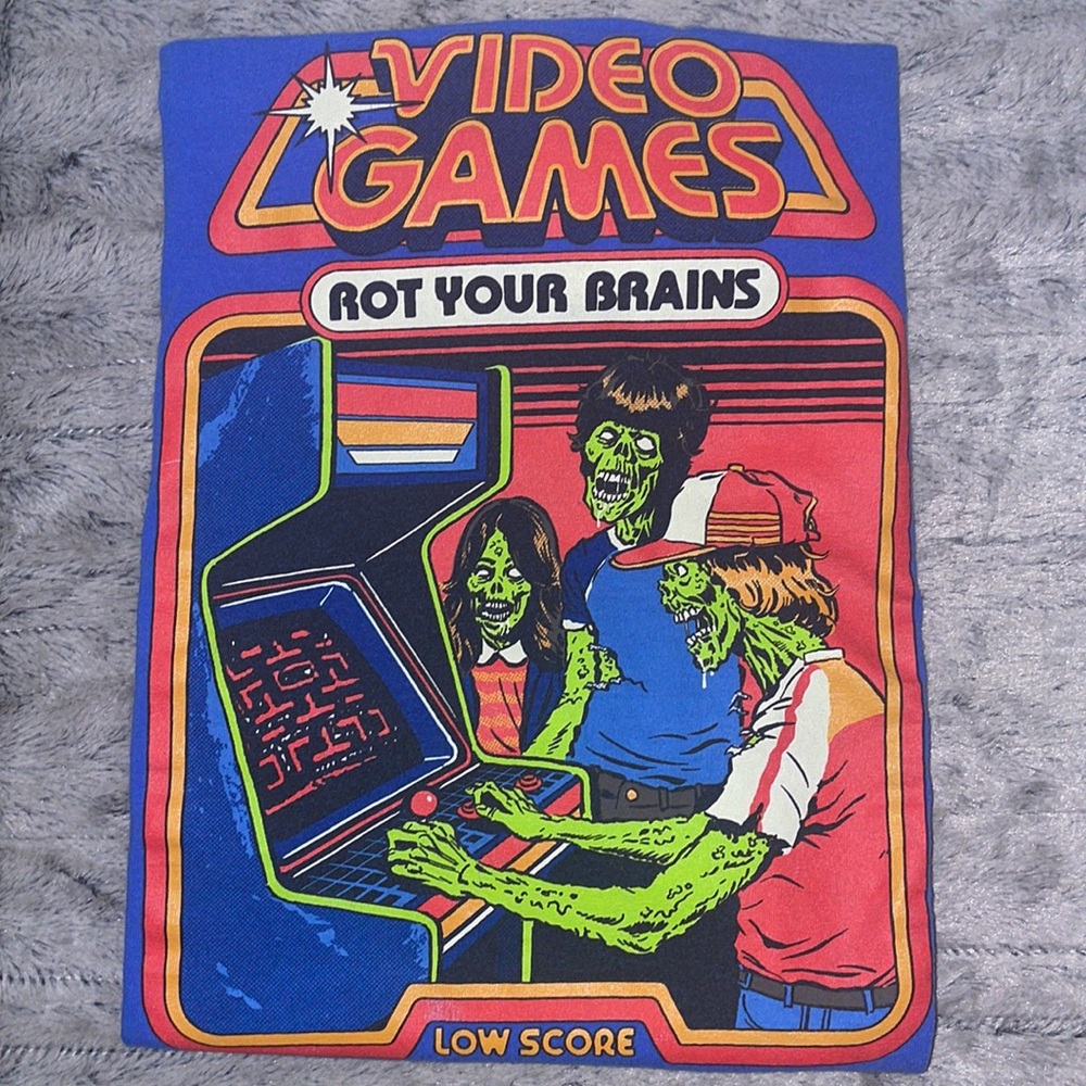 UNISEX Stephen Rhodes “Video Games Rot Your Brains” shortsleeve tee size medium